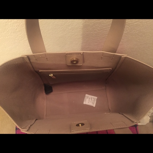 URBAN ORIGINALS hand crafted vegan leather bag - Picture 3 of 4